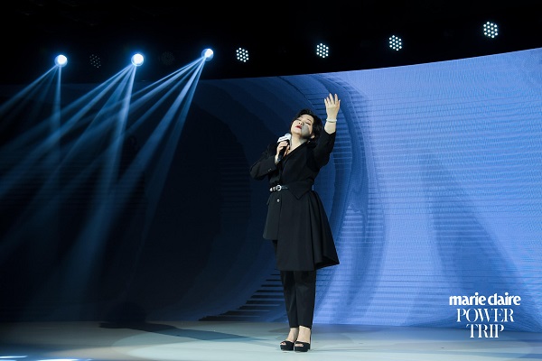 嘉人女性影响力之夜点亮上海 ——首个全女性阵容时尚盛典亮相
